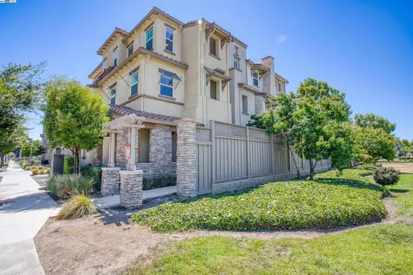 4015 4015 Clydesdale Cmn, Fremont, CA 94555