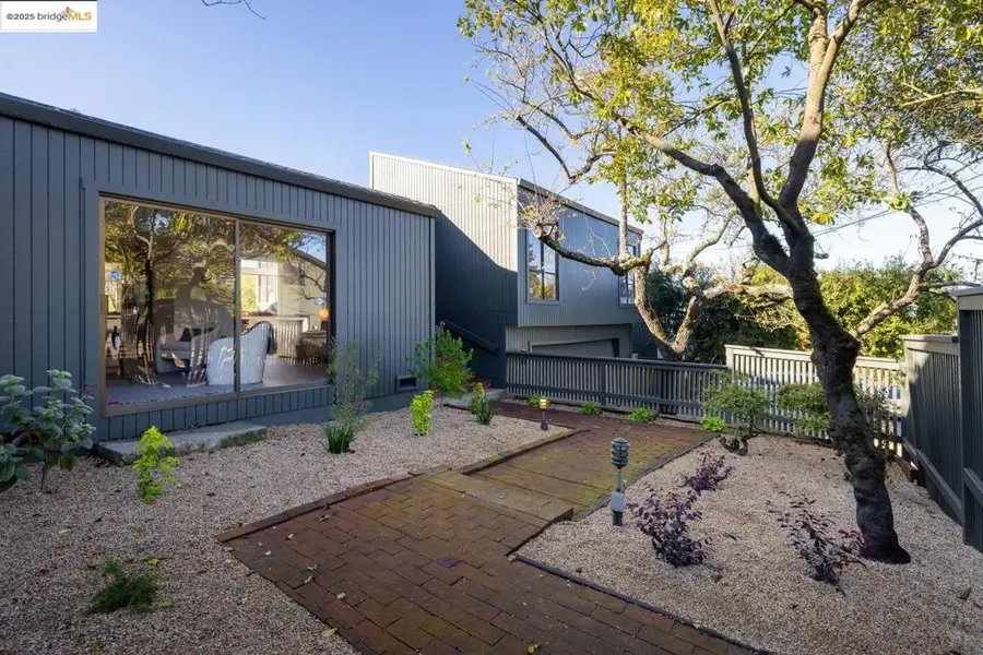 568 Vistamont Ave, Berkeley, CA 94708 - Image #2