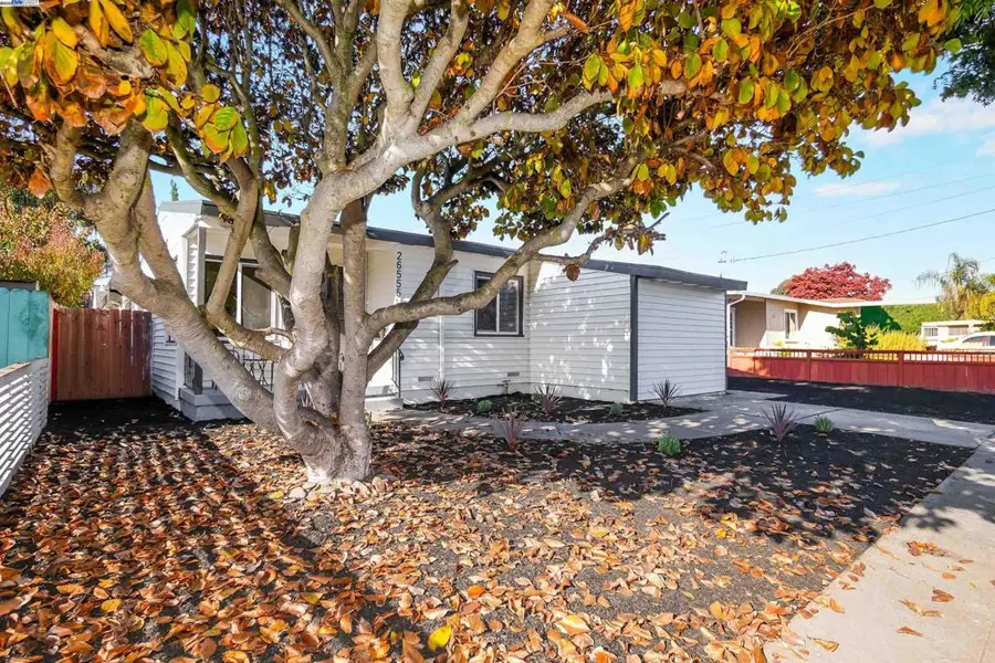 26555 Underwood Ave, Hayward, CA 94544 - Image #2