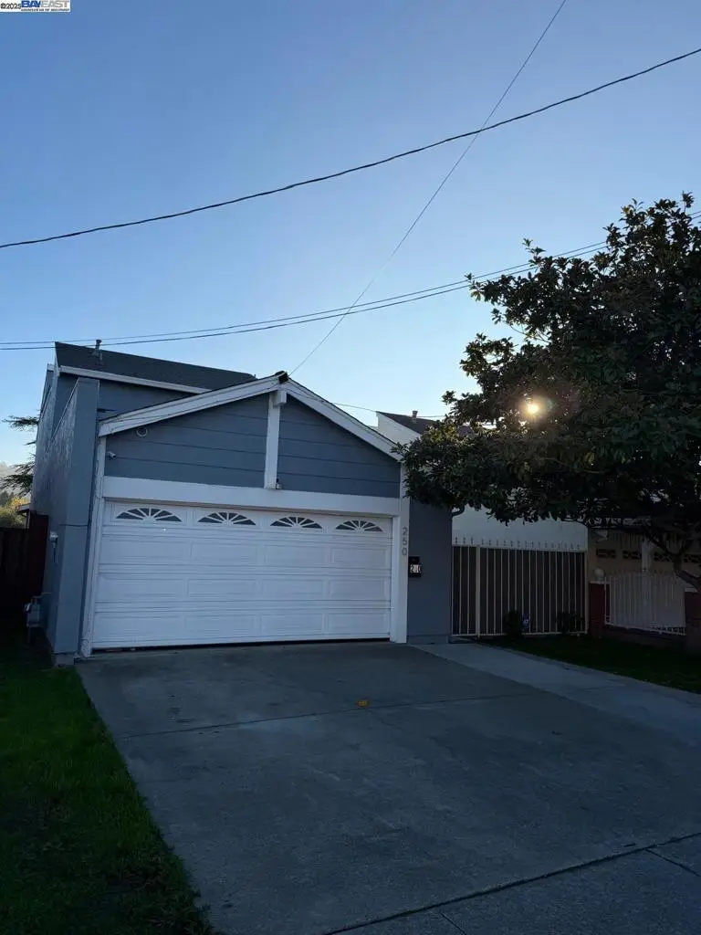 250 S 47th St, Richmond, CA 94804 - #1