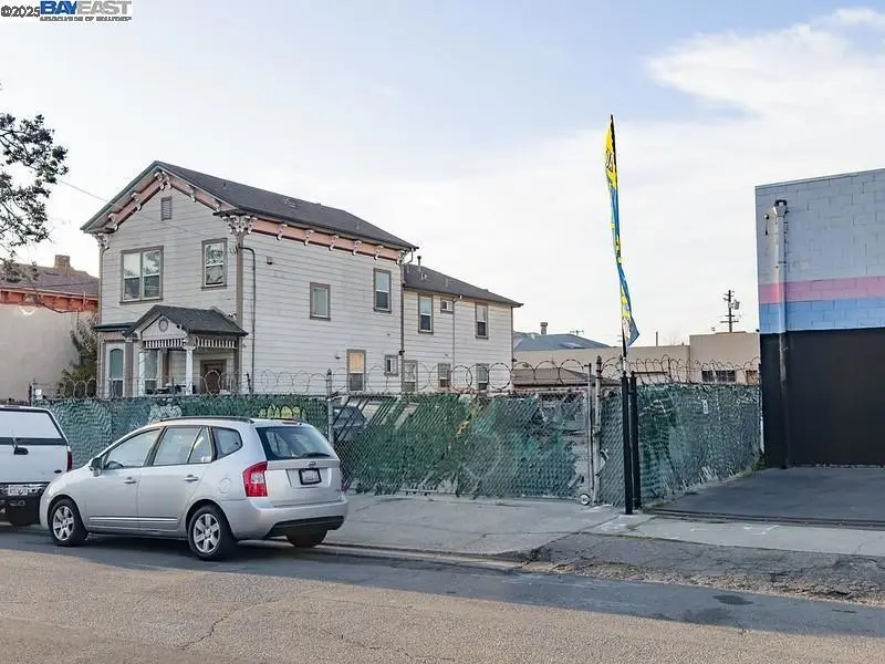 1041 7th Ave, Oakland, CA 94607 - #2