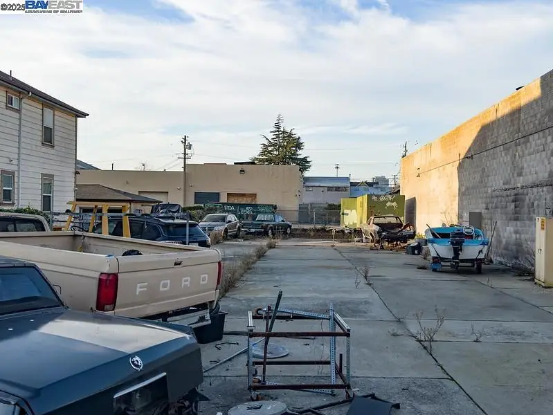 1041 7th Ave, Oakland, CA 94607 - #3