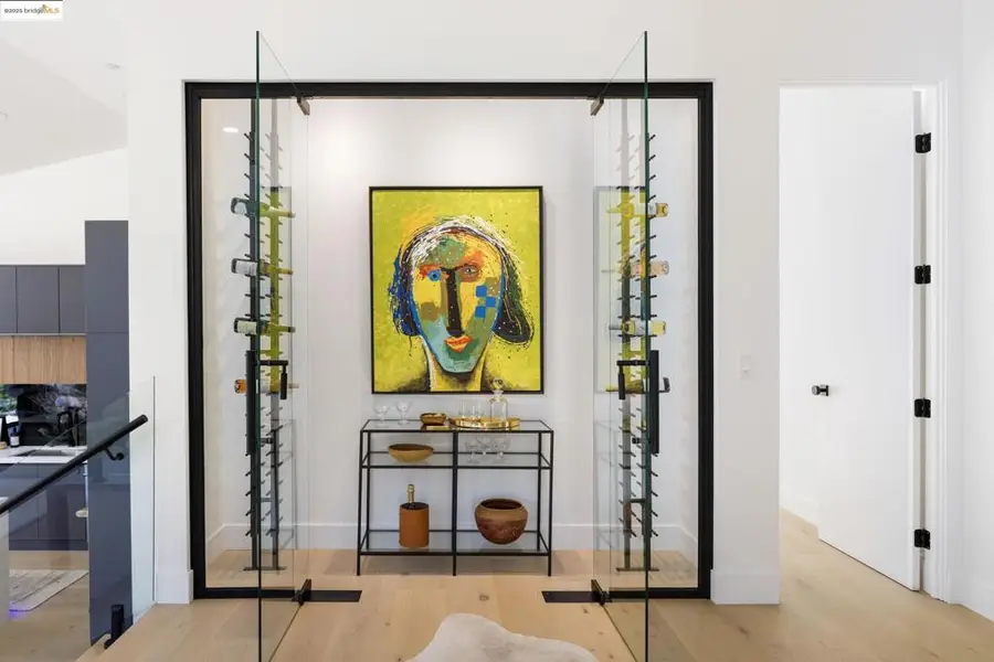 7270 Woodrow Dr, Oakland, CA 94611 - Image #2