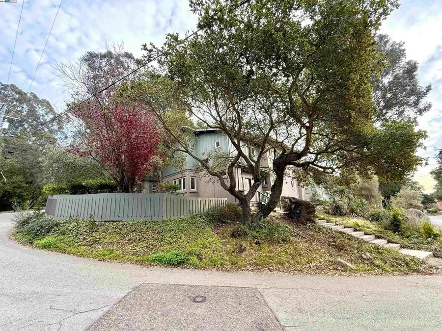 4400 Saint Andrews Rd, Oakland, CA 94605 - #2