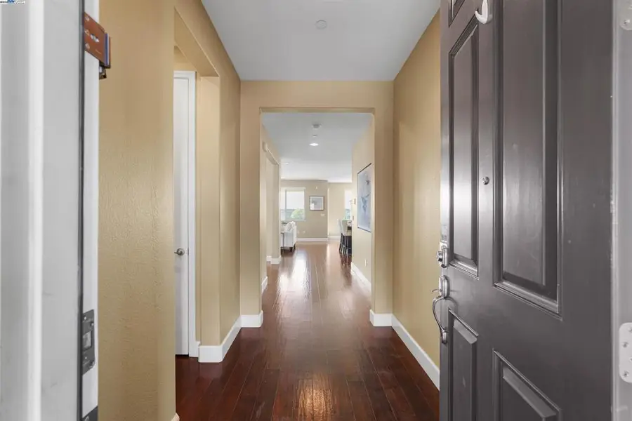 2417 Stalsburg Dr, Tracy, CA 95376 - Image #2