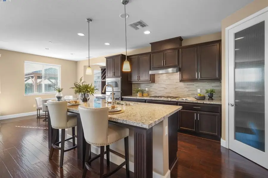 2417 Stalsburg Dr, Tracy, CA 95376 - Image #3