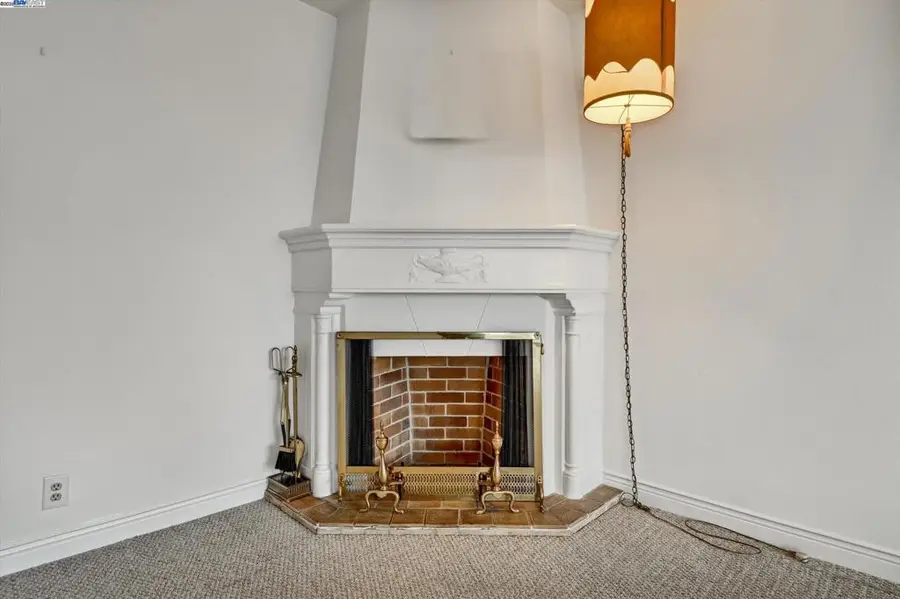 86 Apollo, San Francisco, CA 94124 - #3