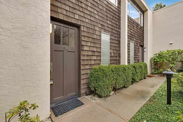 1470 Creekside Dr #34, Walnut Creek, CA 94596