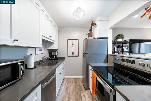 320 320 N Civic Drive #407, Walnut Creek, CA 94596