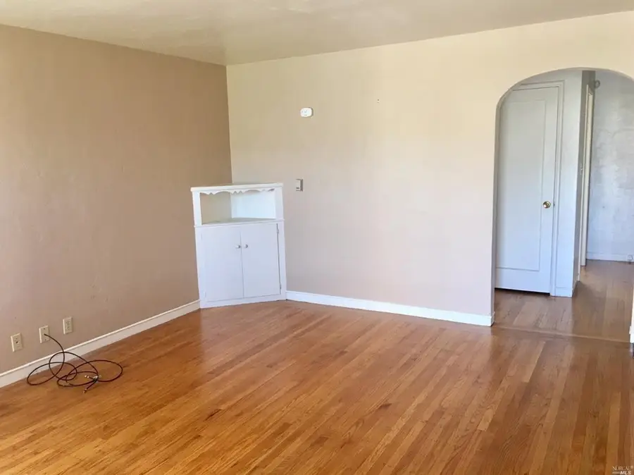 408 E J St, Benicia, CA 94510 - Image #3