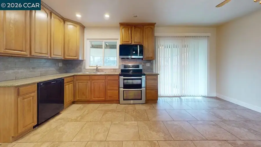 1015 Tenaya Ct, Manteca, CA 95337 - #2