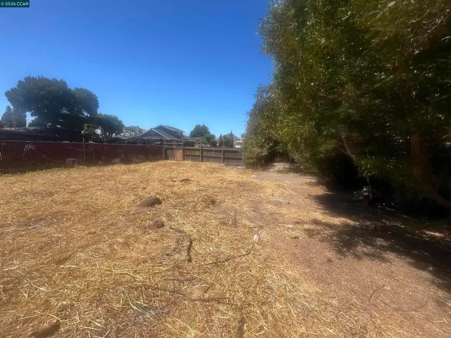 551 6th St, Richmond, CA 94801 - #2