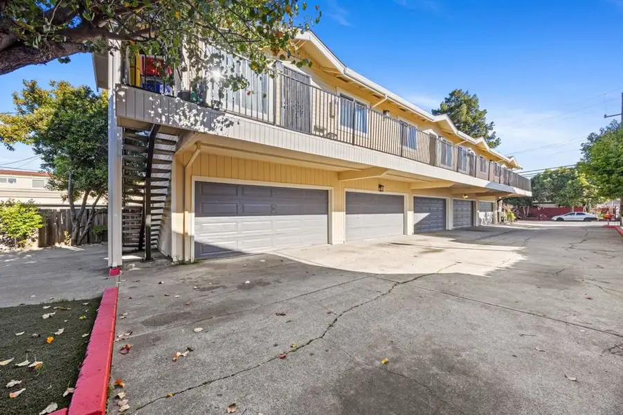 22241 S Garden Ave, Hayward, CA 94541 - Image #2