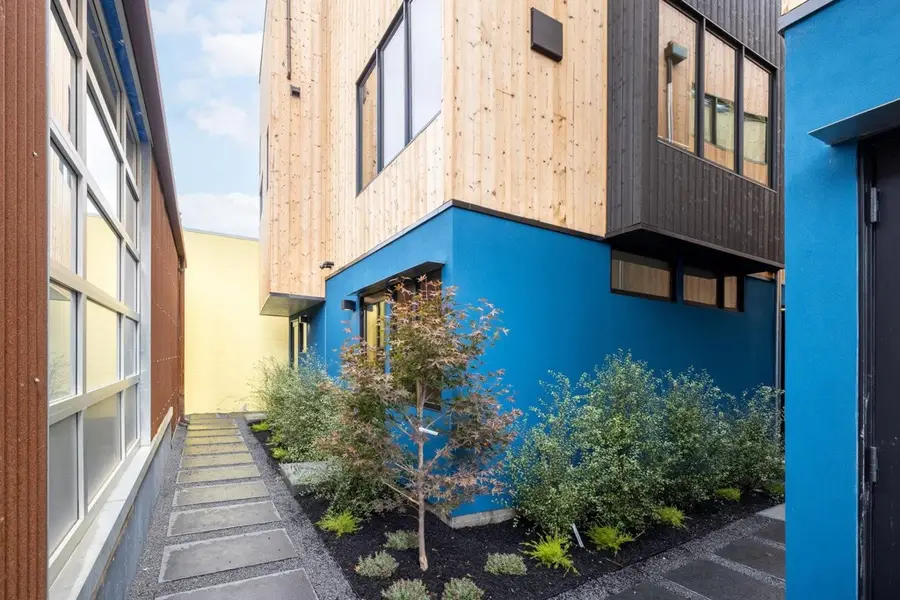 817 Jones, Berkeley, CA 94710 - Image #3