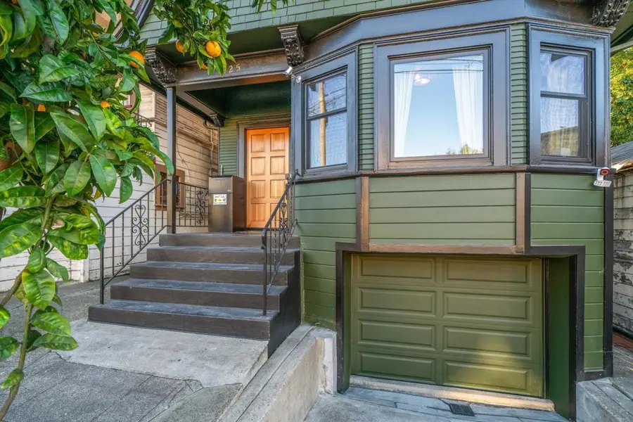 925 E 19th St, Oakland, CA 94606 - Image #2