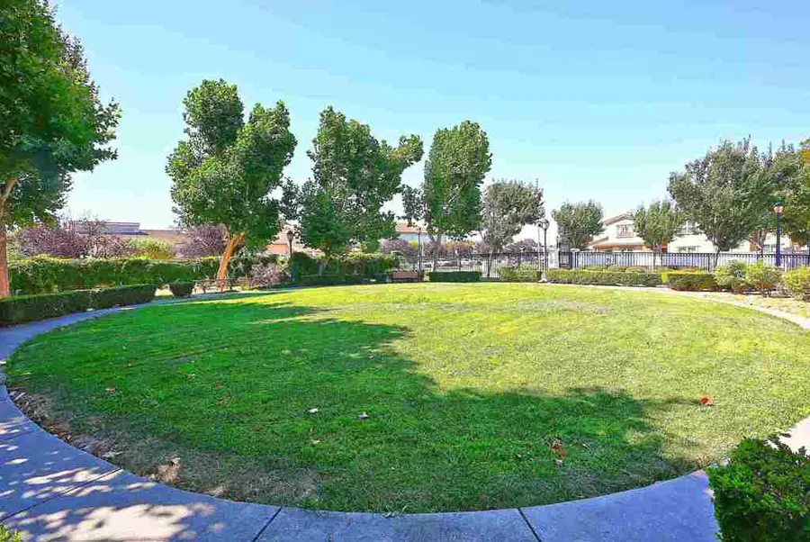 215 215 Santa Barbara St, San Pablo, CA 94806 - #2