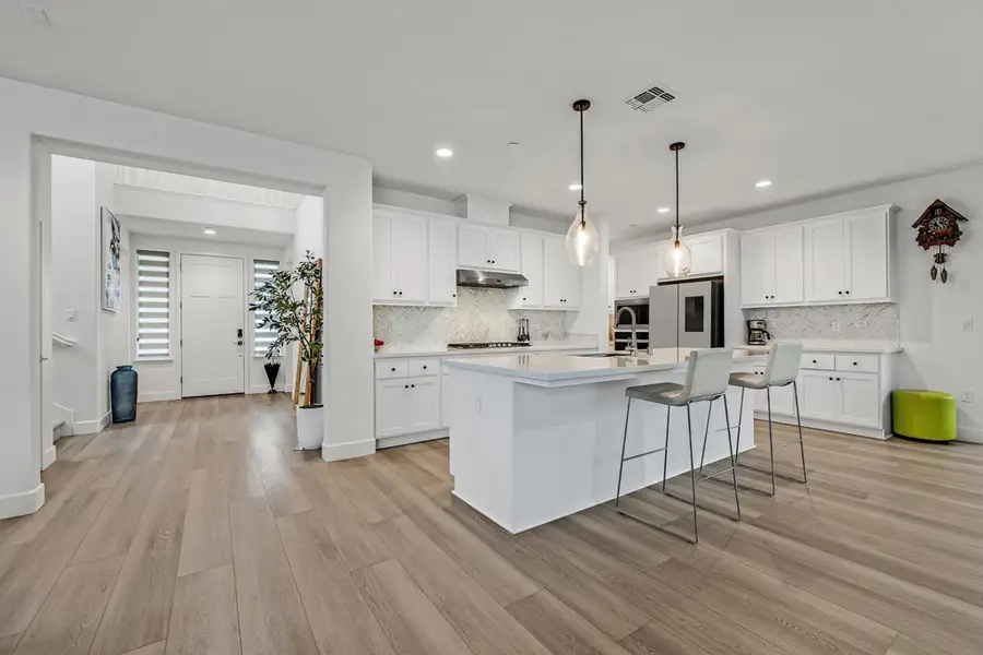 2505 Mulholland Dr, Lathrop, CA 95330 - Image #3