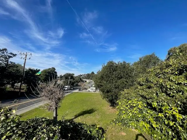 4101 Mountain View Ave, Oakland, CA 94605 - Image #2