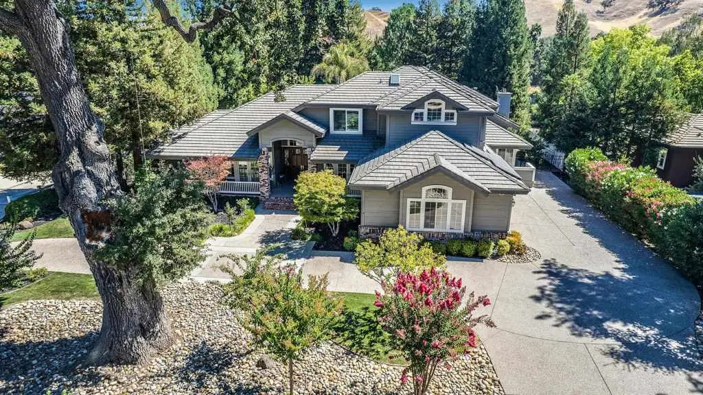 7832 Foothill Rd, Pleasanton, CA 94566 - Image #1