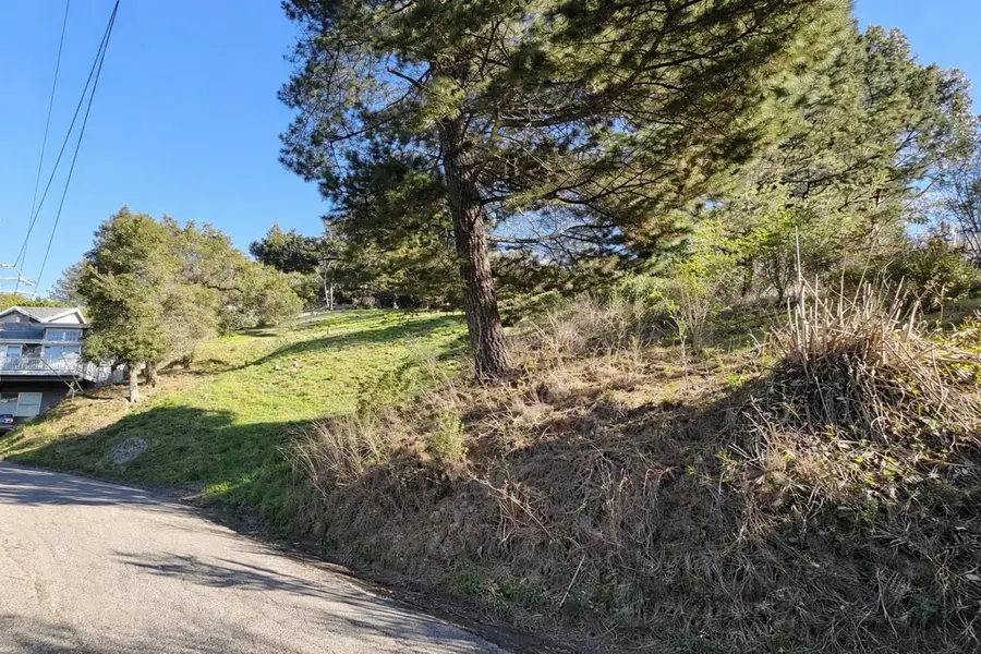 6842 Armour Dr, Oakland, CA 94611 - #3