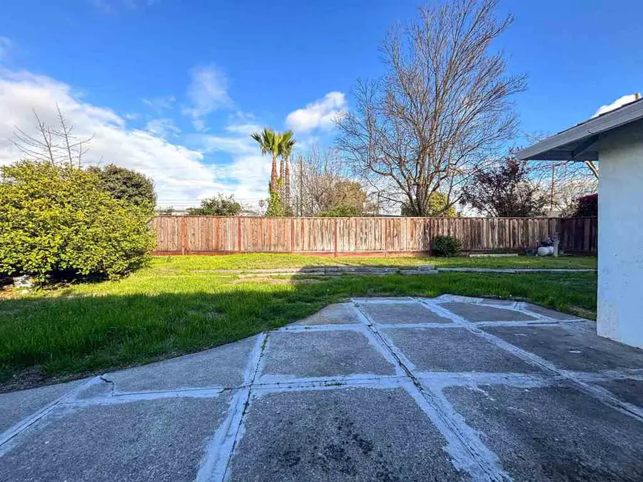 3242 Ida Dr, Concord, CA 94519 - #2