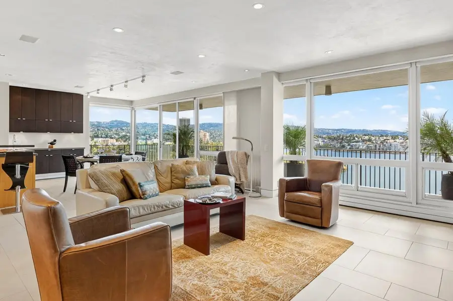 177 177 19th St #10E, Oakland, CA 94612 - #2