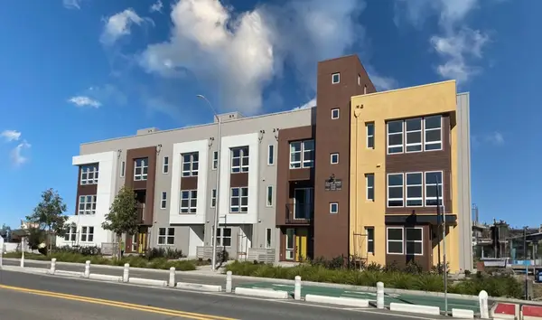 2053 2053 Clement Avenue, Alameda, CA 94501