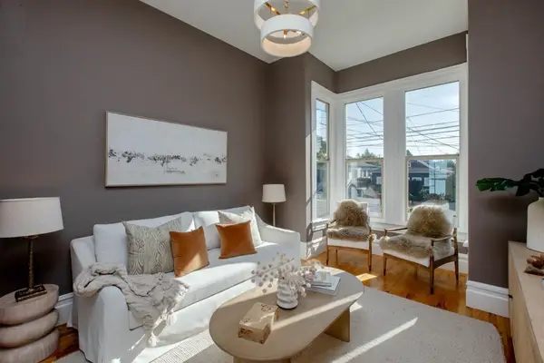 1211 Santa Clara Ave, Alameda, CA 94501