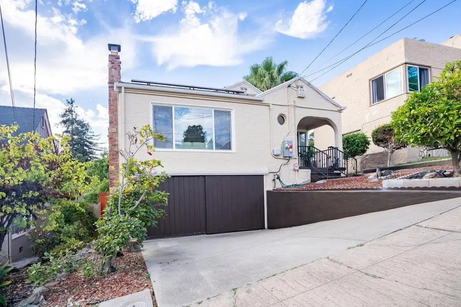 2925 El Monte Ave, Oakland, CA 94605 - #2
