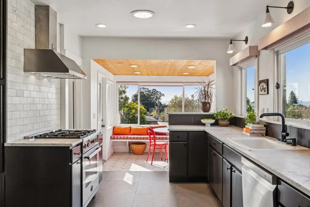 1546 Beverly Pl, Berkeley, CA 94706 - Image #1