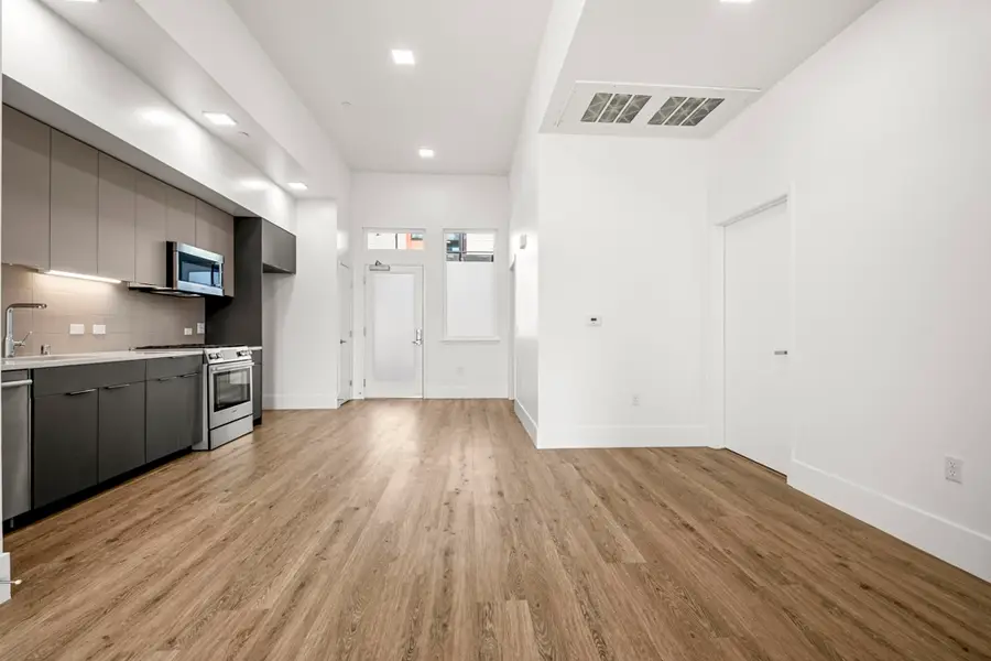 1545 32nd Street #210, Oakland, CA 94608 - Image #2