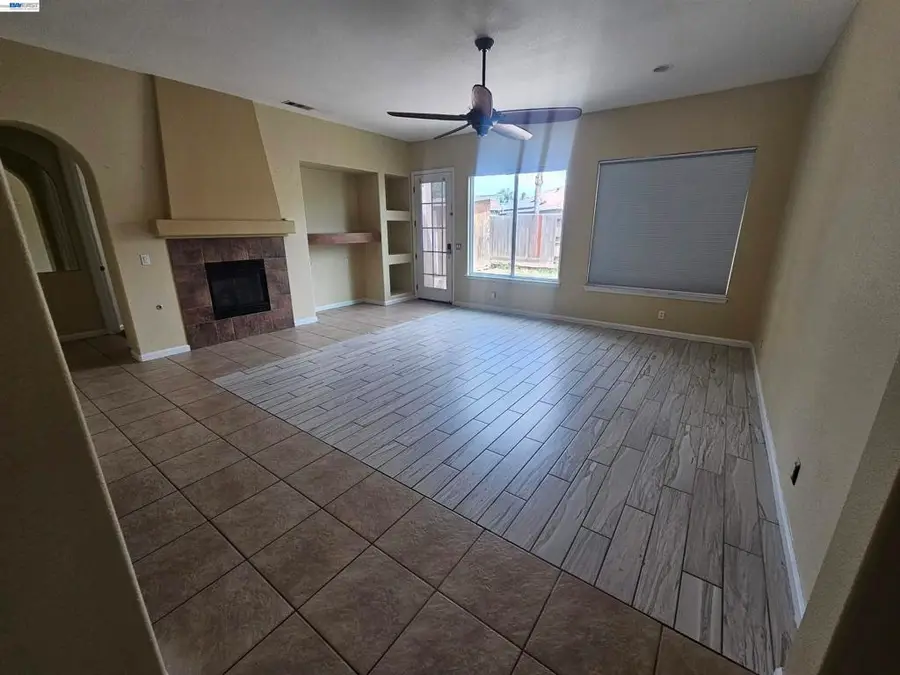 537 Bonanza Dr, Newman, CA 95360 - #3