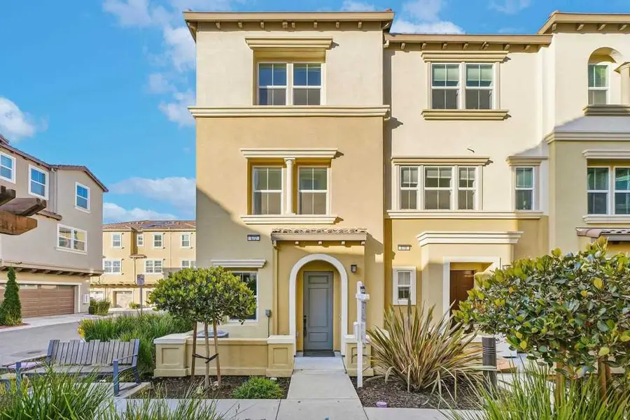 672 Amalfi Loop, Milpitas, CA 95035 - Image #2