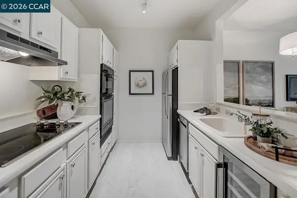 1860 Tice Creek Dr #1306, Walnut Creek, CA 94595