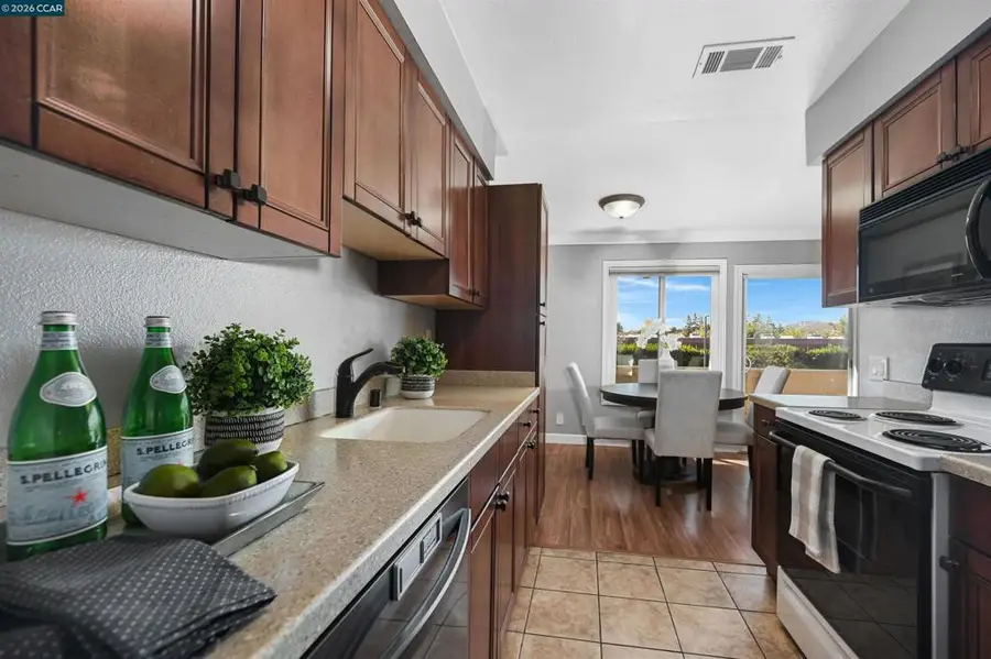 825 Oak Grove Rd #46, Concord, CA 94518 - #3