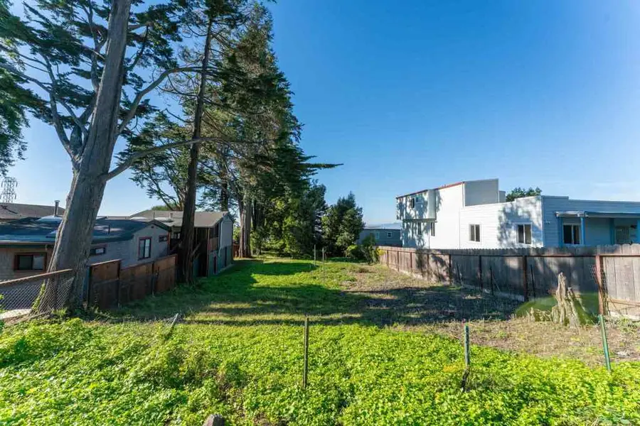 911 Clark Pl, El Cerrito, CA 94530 - Image #2