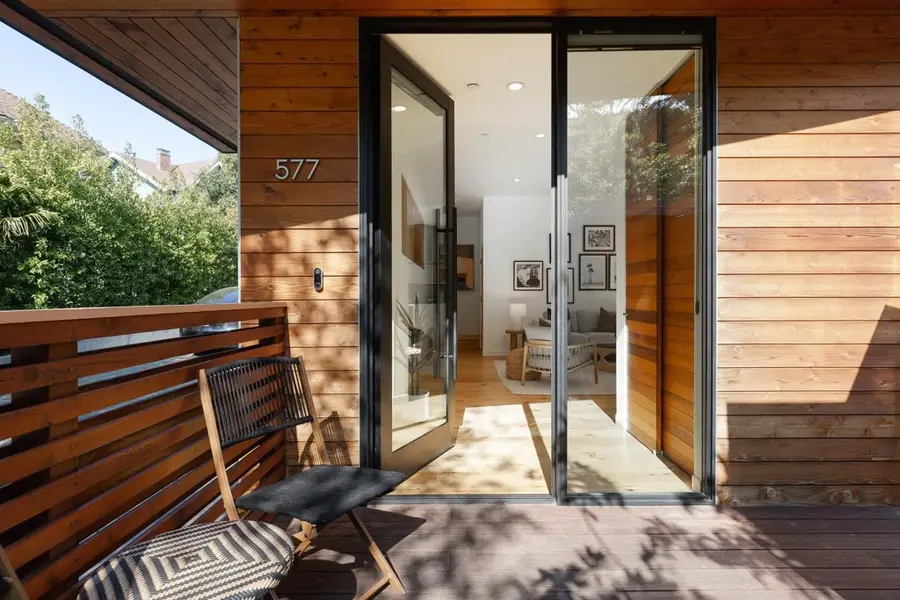 577 577 El Dorado Ave, Oakland, CA 94611 - Image #2