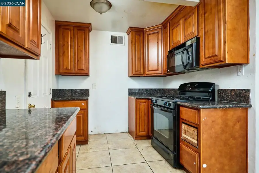 402 Tregaskis Ave, Vallejo, CA 94591 - #2