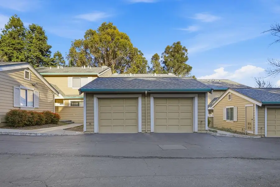 122 Vista Hermosa, Walnut Creek, CA 94597 - Image #2