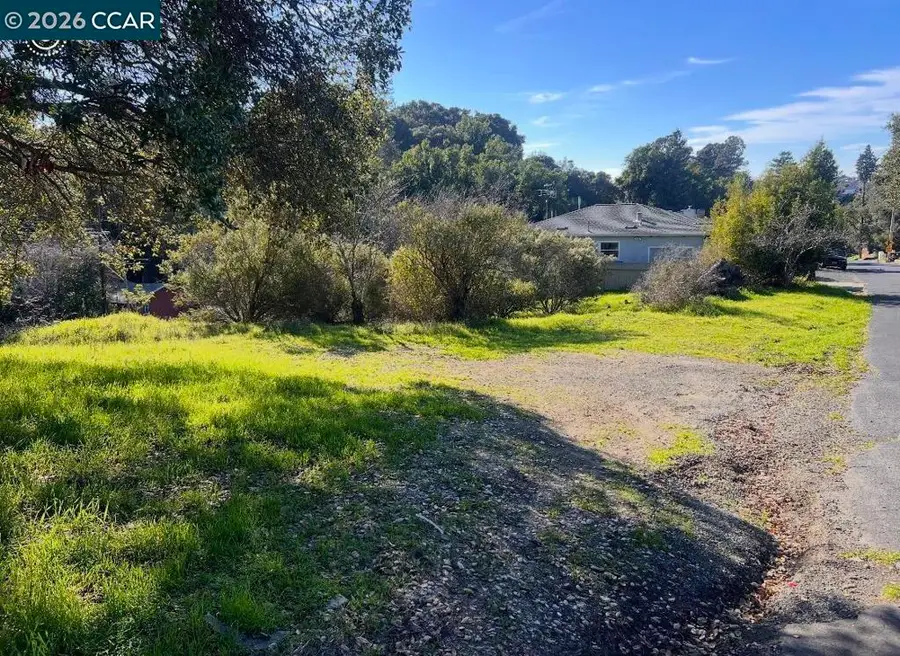 Sobrante Ave, El Sobrante, CA 94803 - #2