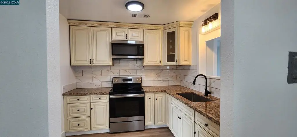 308 Vine St, Modesto, CA 95351 - #1