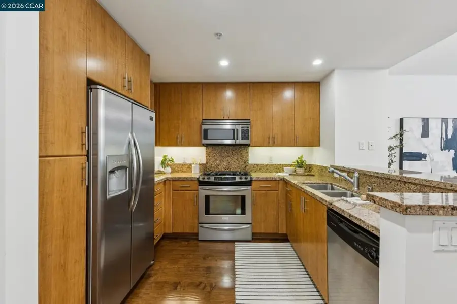 438 438 W Grand Ave #432, Oakland, CA 94612 - Image #3