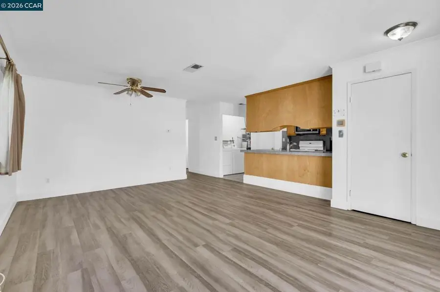 2607 Ithaca Ct., Antioch, CA 94509 - #3