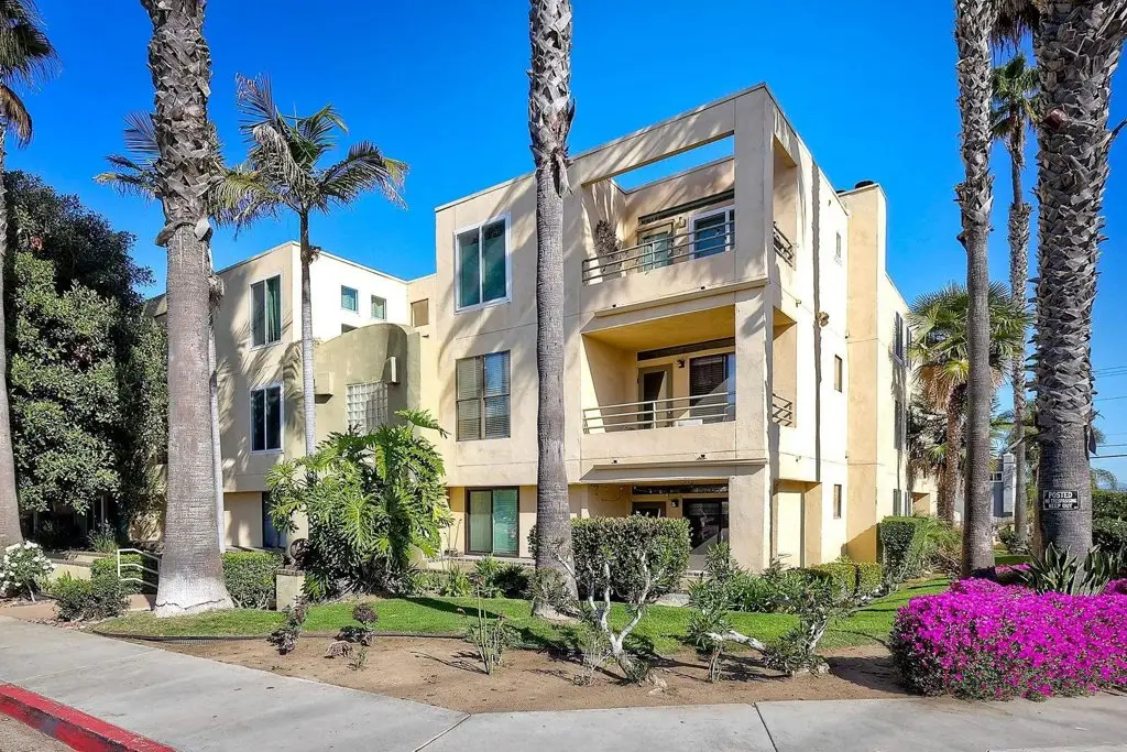 4402 Mentone St #304, San Diego, CA 92107 - #1