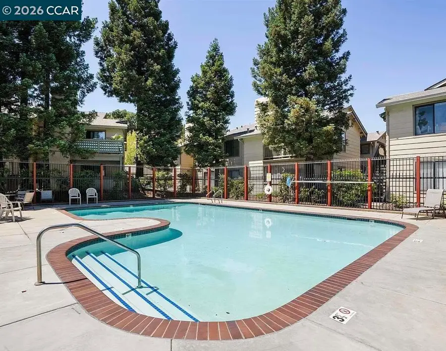 405 Weymouth, Hercules, CA 94547 - #2