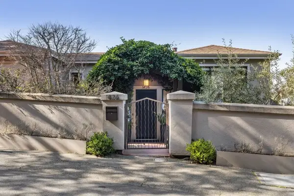 1426 1426 Grand View Dr, Berkeley, CA 94705