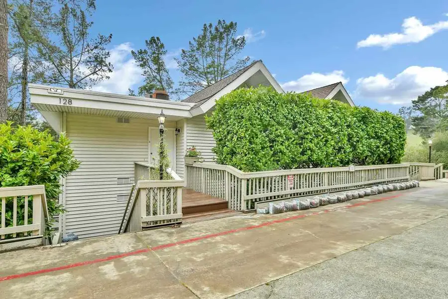 128 128 Ascot Ct #C, Moraga, CA 94556 - #2