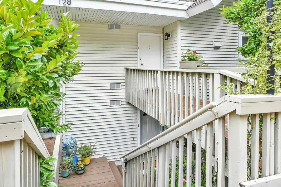 128 128 Ascot Ct #C, Moraga, CA 94556 - #3