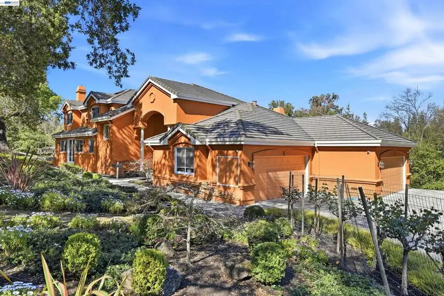 12800 Clausen Ct, Los Altos Hills, CA 94022 - #3