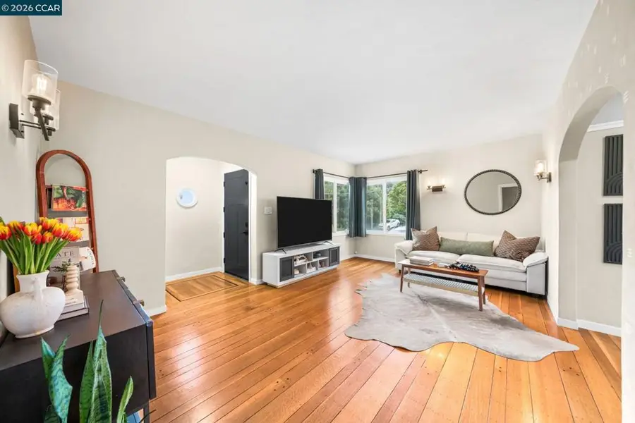 3649 Shone Ave, Oakland, CA 94605 - #3